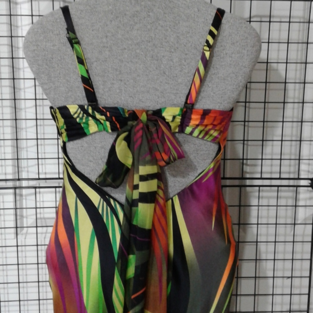 100% Silk Open Back Mermaid Cocktail Dress. NWOT - Picture 5 of 9